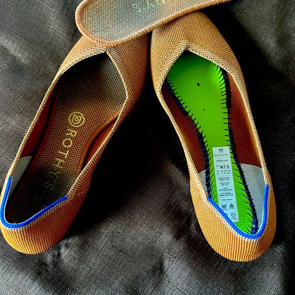 Rothy’s Fawn Pointed Flats - Picture 3 of 4